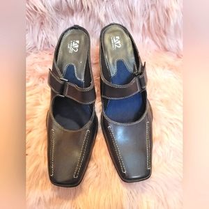 A2 by aerosoles heels fir women.